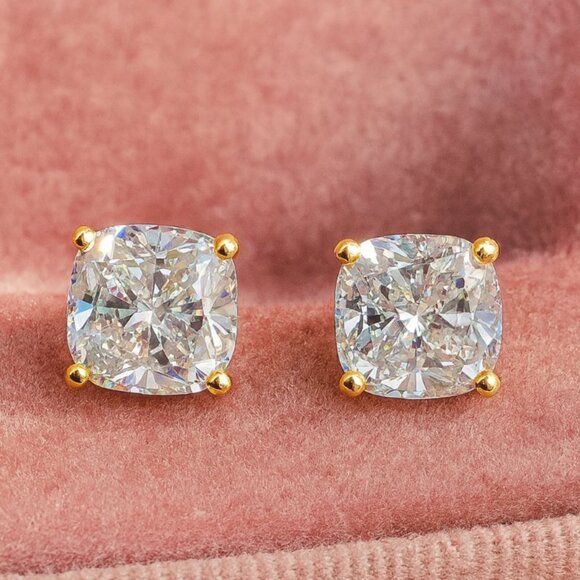 "Topanga" 4 carat Stud Earrings - Picture 1 of 1